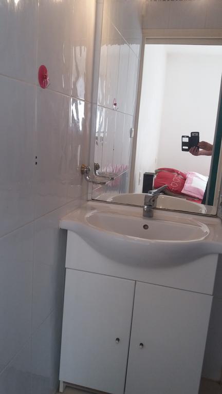 Canet Plage Appartement Vue Laterale Mer, 1 Chambre , Wifi, Climatisation, Parking Securise Couvert Exterior foto
