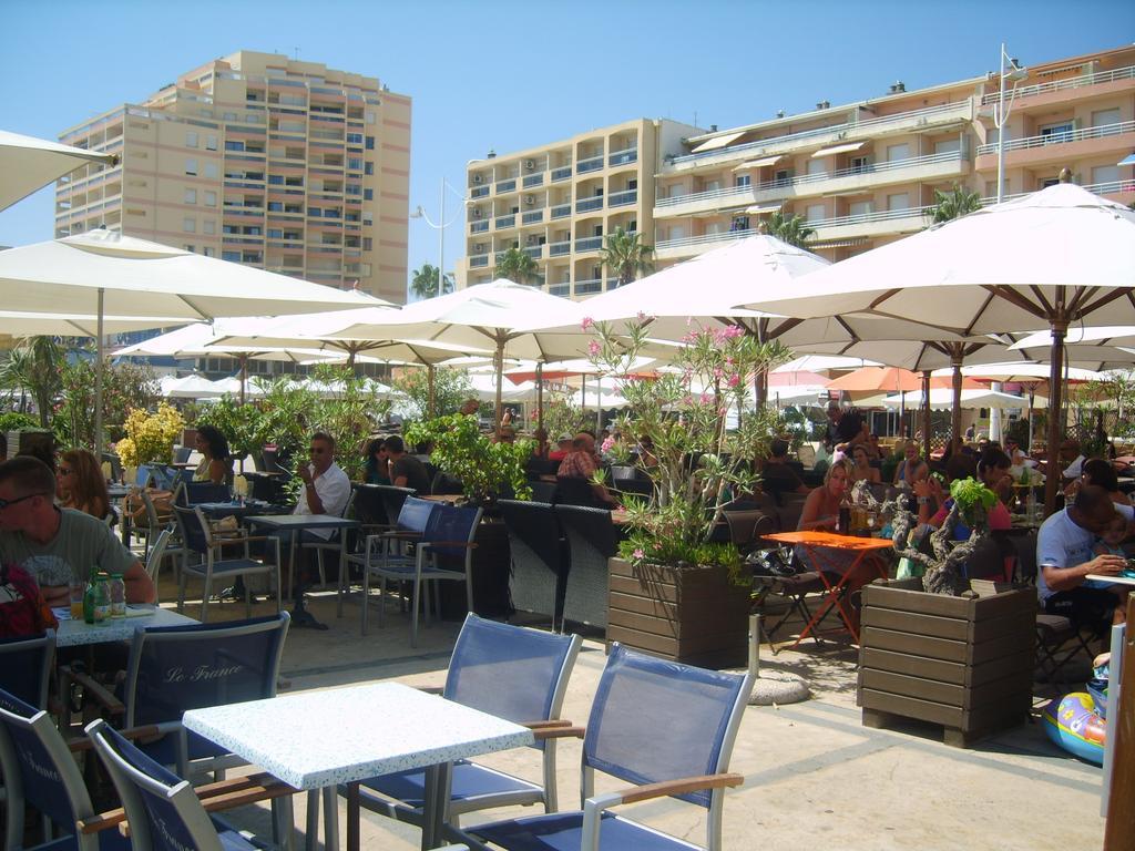 Canet Plage Appartement Vue Laterale Mer, 1 Chambre , Wifi, Climatisation, Parking Securise Couvert Exterior foto